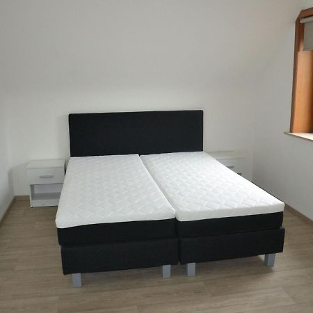 Welcoming Villa In Puivelde With Terrace Garden Barbeque Екстериор снимка