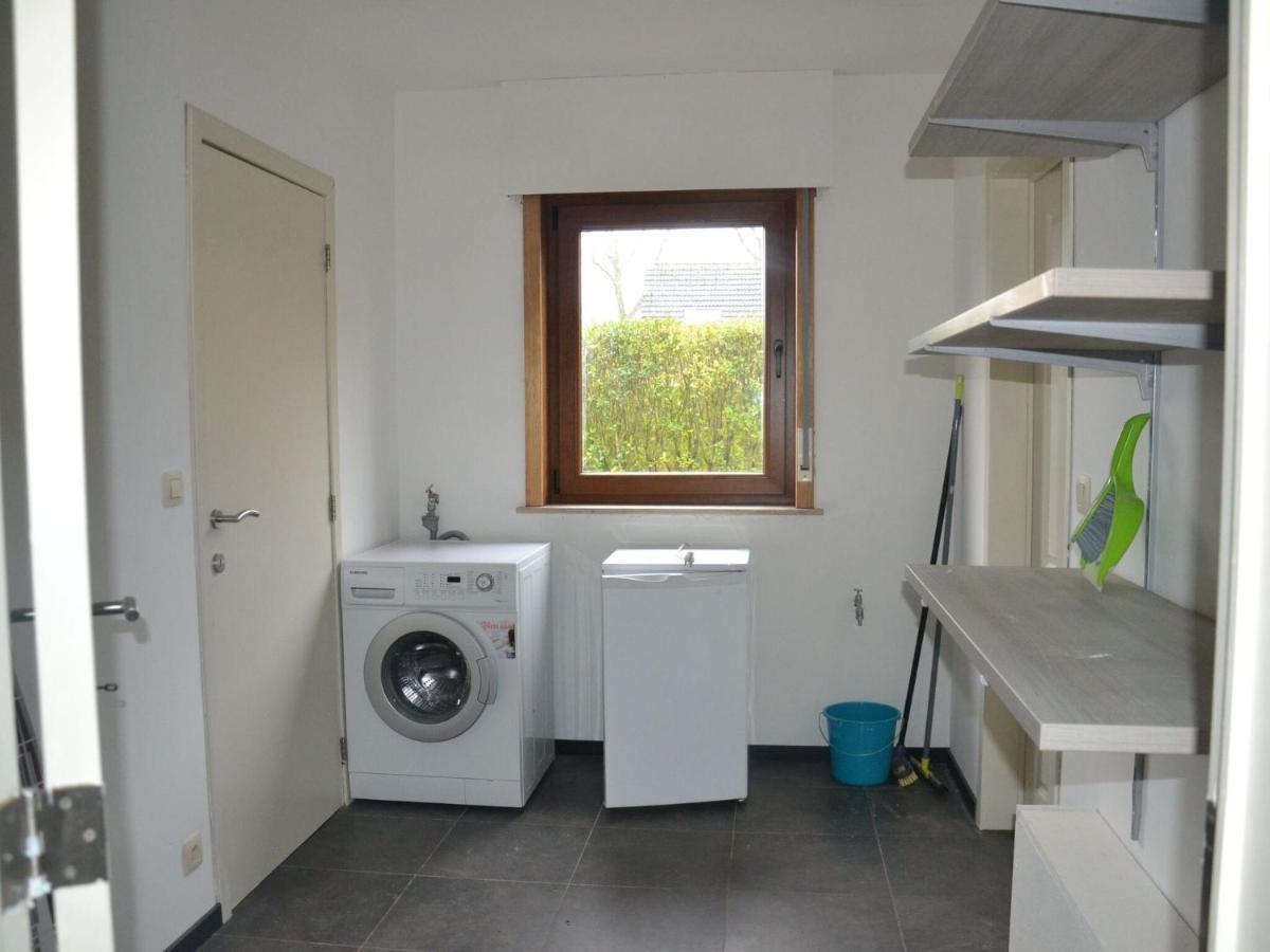 Welcoming Villa In Puivelde With Terrace Garden Barbeque Екстериор снимка