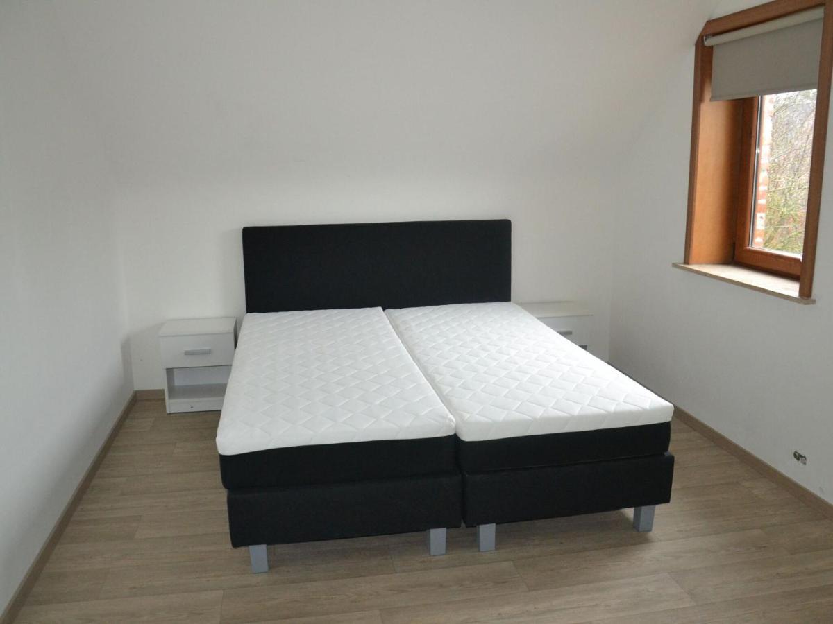 Welcoming Villa In Puivelde With Terrace Garden Barbeque Екстериор снимка