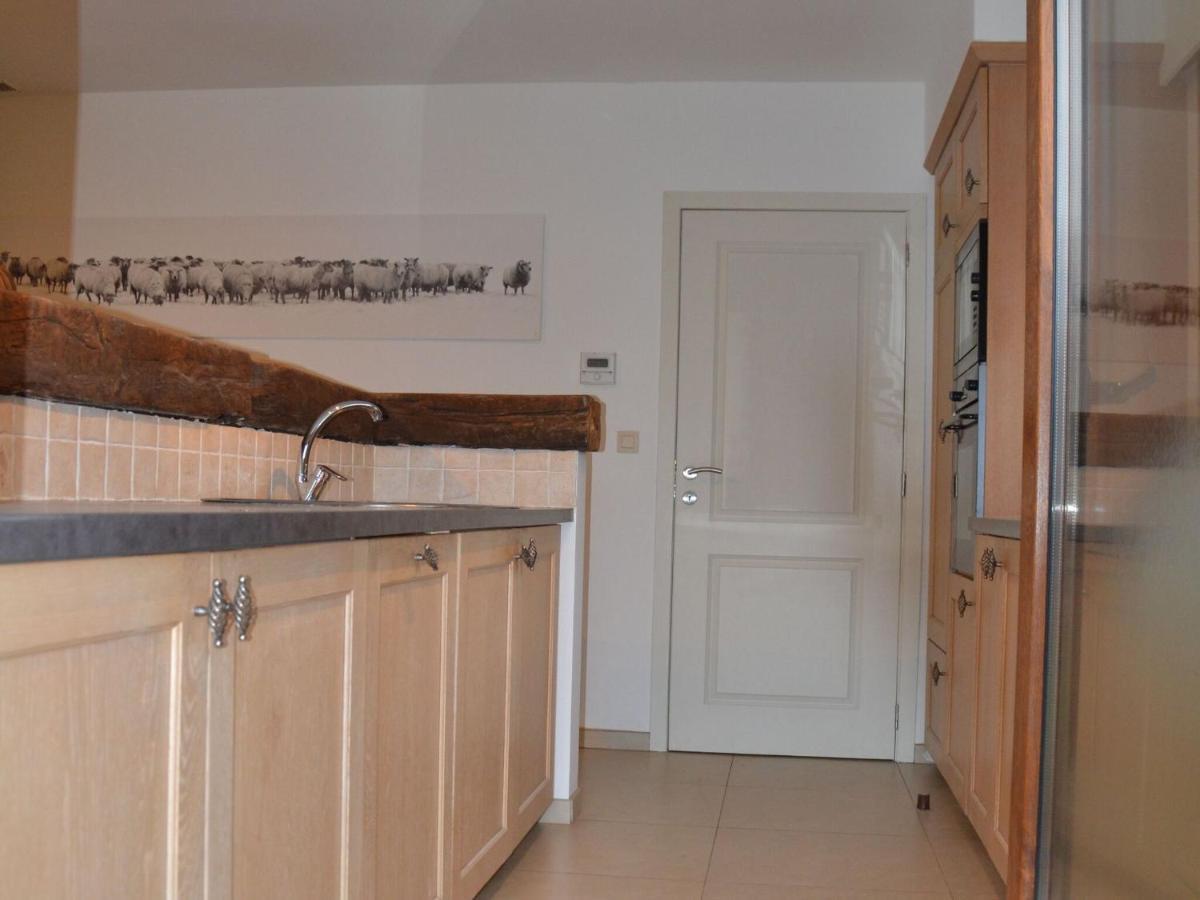 Welcoming Villa In Puivelde With Terrace Garden Barbeque Екстериор снимка